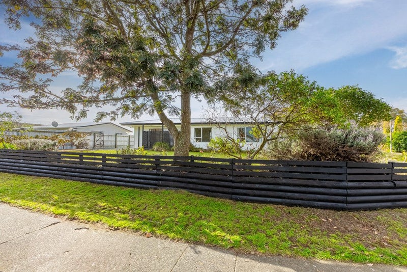 14 Scott Drive, Flaxmere, Hastings - Carousel 1