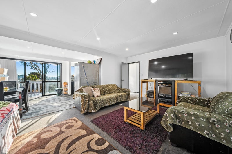 1/18 Frobisher Way, Clendon Park, Auckland - Carousel 10