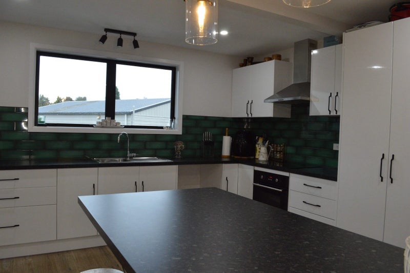 4 Kelly Street, Utuhina, Rotorua - Carousel 2