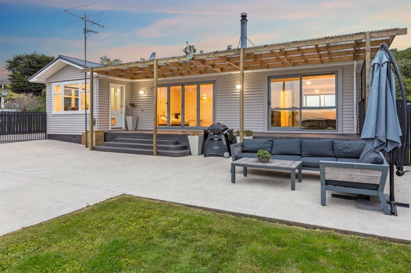 23 Paekakariki Hill Road, Pauatahanui - Carousel 1