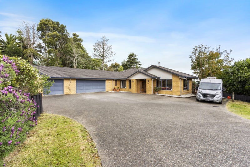 577 Redoubt Road, Flat Bush, Auckland - Carousel 1