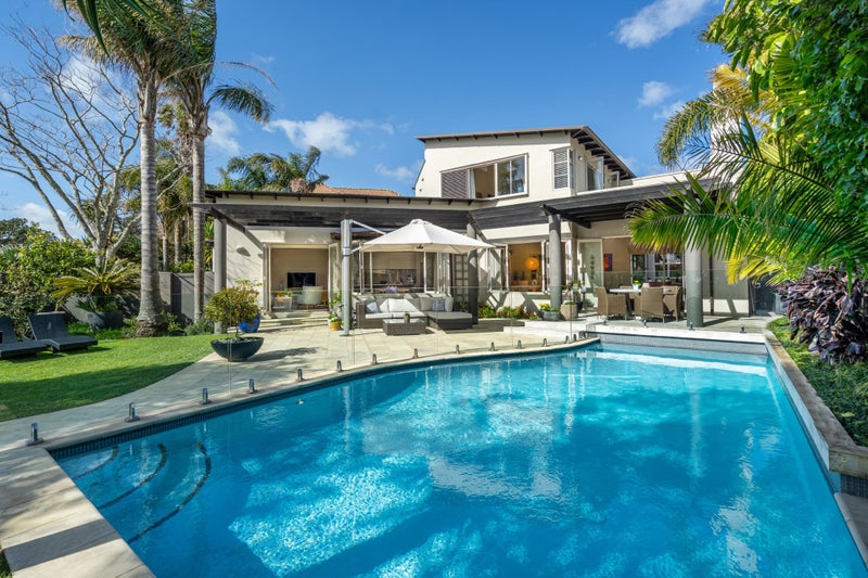 2/2 Clifton Road, Hauraki, Auckland - Carousel 1