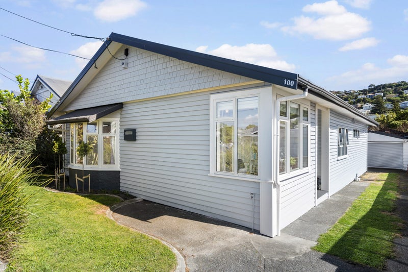 100 Onepu Road, Lyall Bay, Wellington - Carousel 1