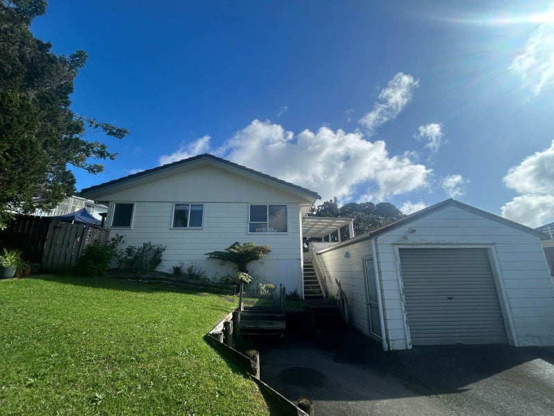 3 Tesla Place, Totara Vale, Auckland - Carousel 1