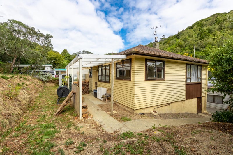 61 Rangituhi Crescent, Takapuwahia, Porirua - Carousel 9