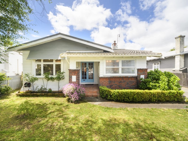 15 Kowhai Avenue, Takaro, Palmerston North - Carousel 16