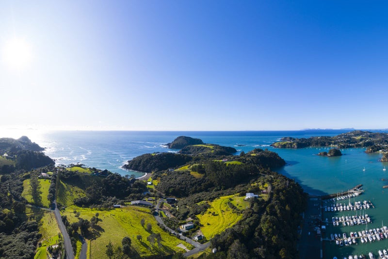 4 Piwaiwaka Way, Whangarei - Carousel 1