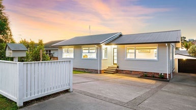 116 Moore Street, Hillcrest, Auckland - Carousel 1