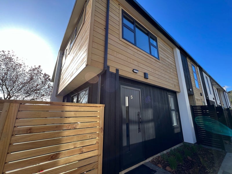 5/28 Fitzherbert Road, Wainuiomata, Lower Hutt - Carousel 20