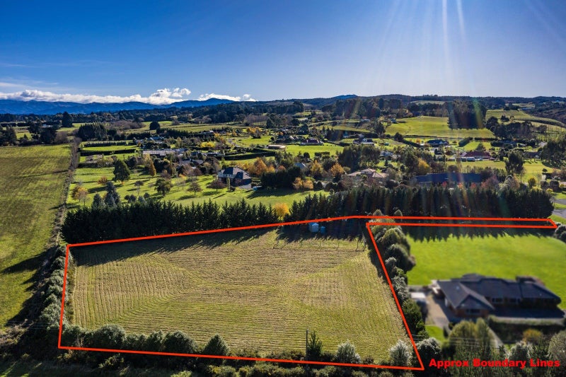7 Adian Way, Loburn, Rangiora - Carousel 1