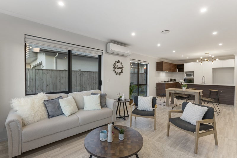 8 Nganui Avenue, Takanini, Auckland - Carousel 2