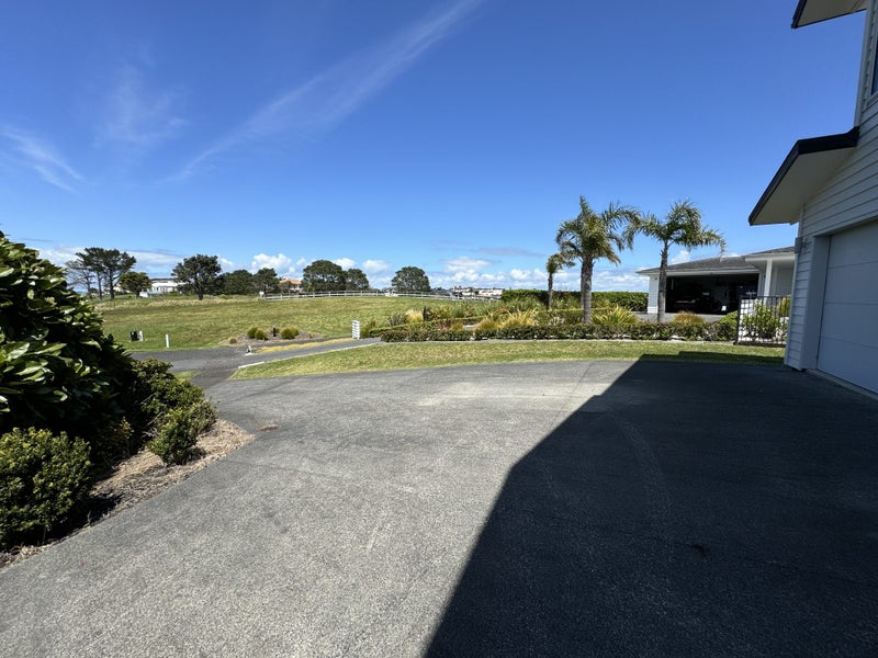 12 Palm View Terrace, Gulf Harbour, Whangaparaoa - Carousel 2