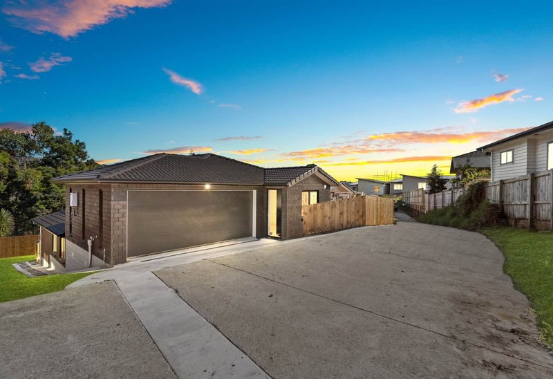 76 Sungrove Rise, Sunnyvale, Auckland - Carousel 1