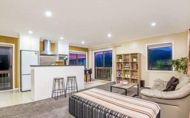 7 Murchison Street, Island Bay, Wellington - Carousel 2