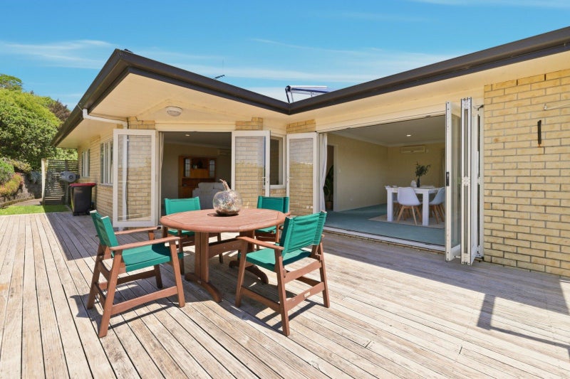 111 Sapphire Drive, Hairini, Tauranga - Carousel 1