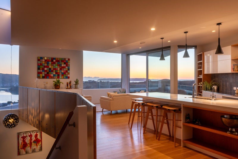 10 Seascape View, Paremata, Porirua - Carousel 2