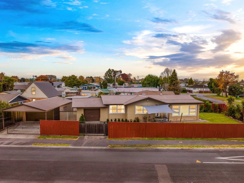 81 Alderson Road, Fairview Downs, Hamilton - Carousel 1