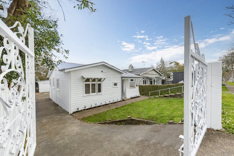 99 Grey Street, Onehunga, Auckland - Carousel 1