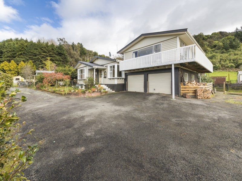 22 Weka Street, Pohangina, Ashhurst - Carousel 2