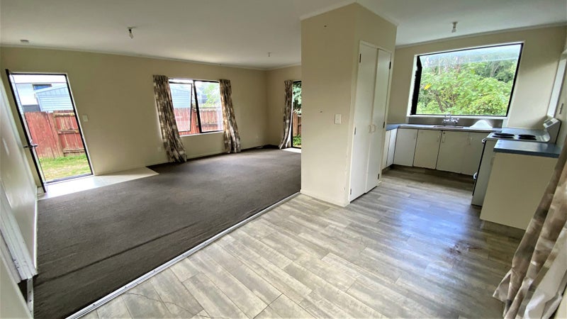 17 Manor Place, Bader, Hamilton - Carousel 1