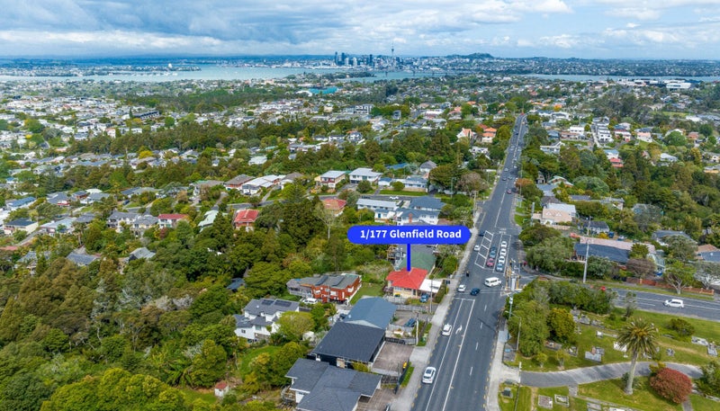 1/177 Glenfield Road, Hillcrest, Auckland - Carousel 1