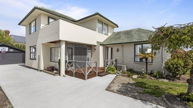 6 Renwick Place, Hillmorton, Christchurch - Carousel 1