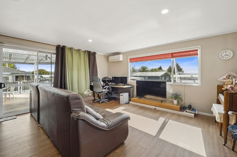 3 Browning Crescent, Owhata, Rotorua - Carousel 2