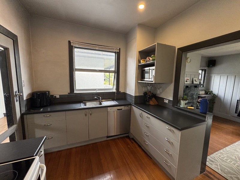 101 Mersey Street, St Albans, Christchurch - Carousel 2