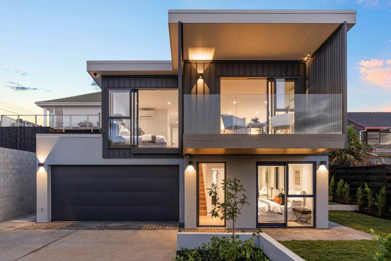 12A Rothesay Bay Road, Rothesay Bay, Auckland - Carousel 2