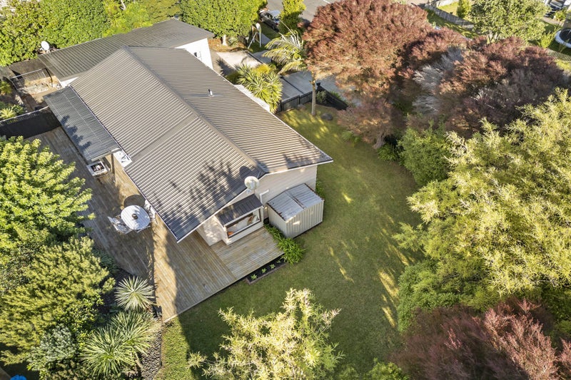 2 Gosford Drive, Botany Downs, Auckland - Carousel 1