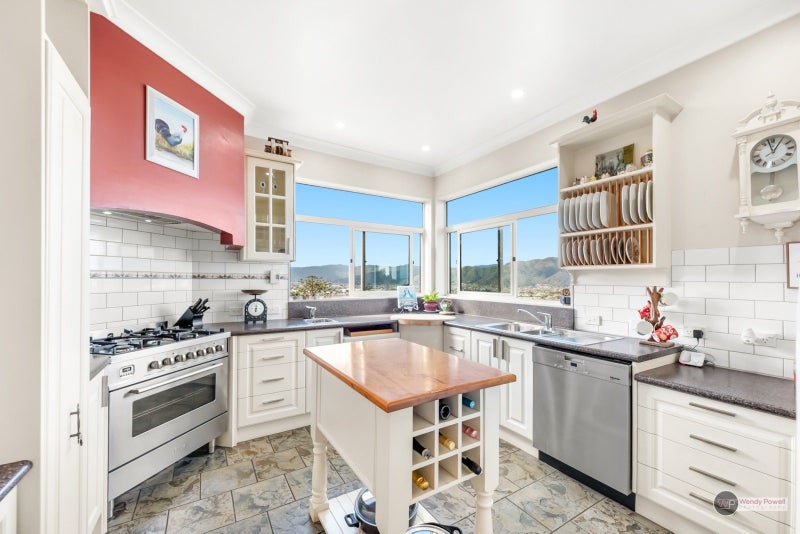 11C Miromiro Road, Maungaraki, Lower Hutt - Carousel 2