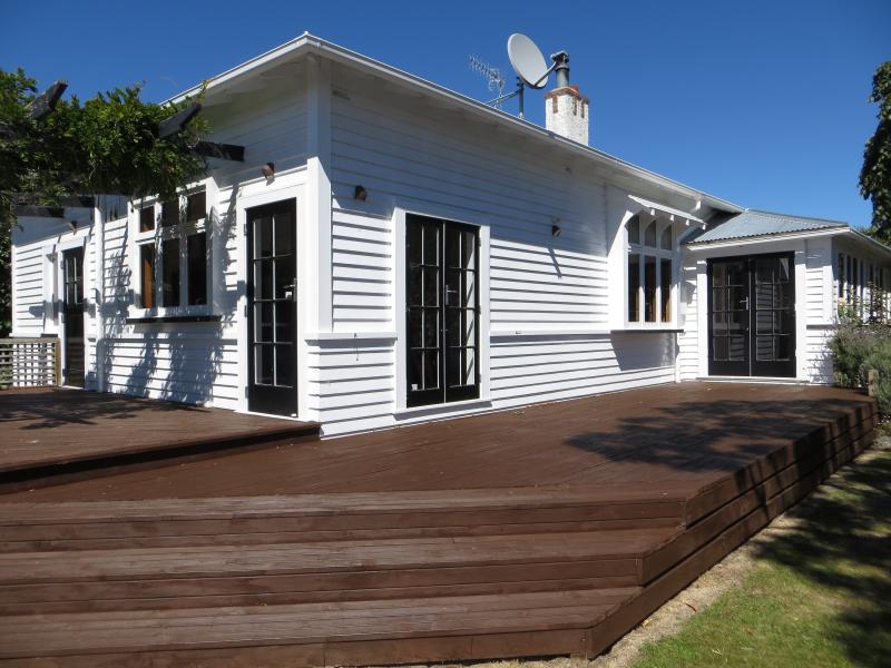 27 Batt Street, West End, Palmerston North - Carousel 19