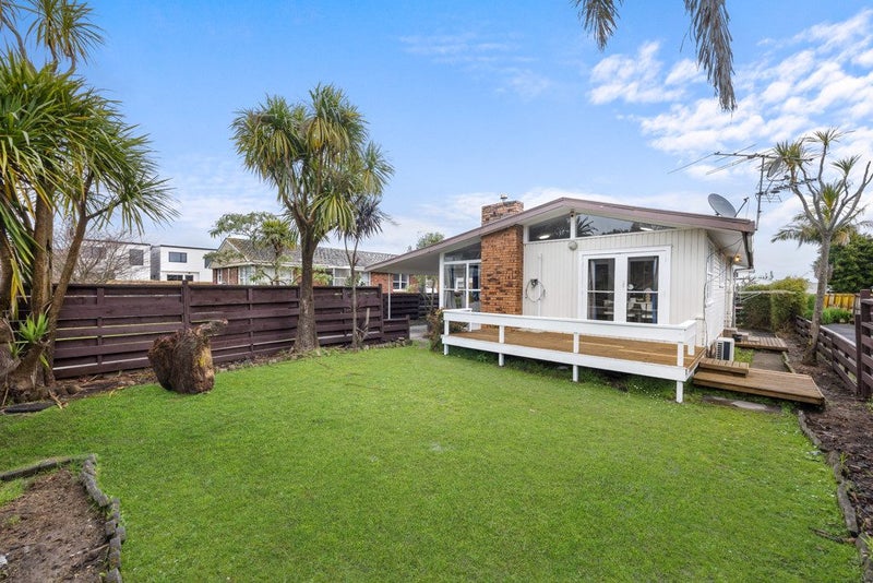 1/67 Cardiff Road, Pakuranga, Auckland - Carousel 1