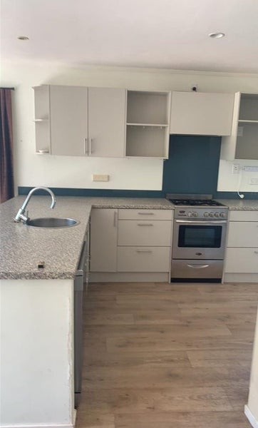 48 Topliss Drive, Northcross, Auckland - Carousel 2