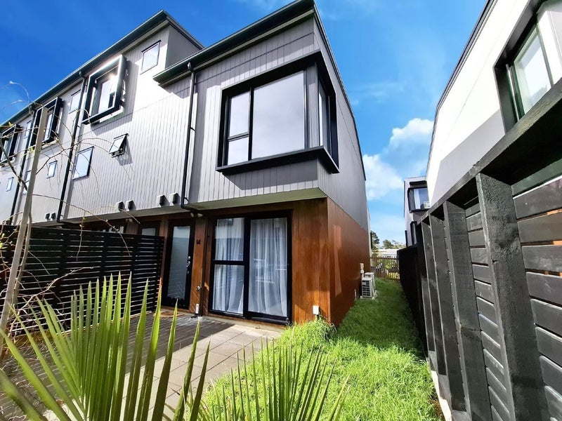 14 Ara Mara Hua, HENDERSON - Carousel 1