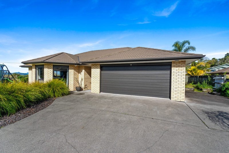 1 Charlise Place, Onerahi, Whangarei - Carousel 20