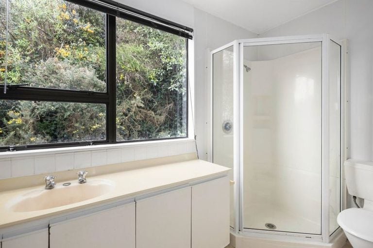 29A Hauraki Street, Karori, Wellington - Carousel 5