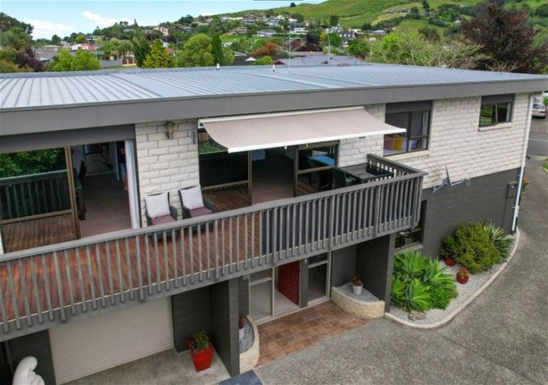 34 Anderson Road, Taradale, Napier - Carousel 2