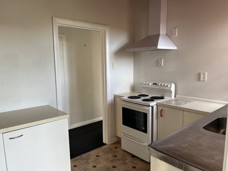 111 MacFarlane Street, Hamilton East, Hamilton - Carousel 2