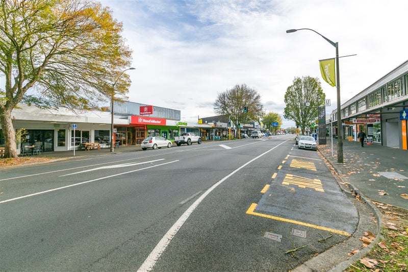 25A MacFarlane Street, Hamilton East, Hamilton - Carousel 12