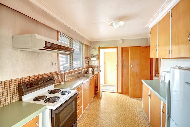 15 Kinmont Crescent, Kinmont Park, Mosgiel - Carousel 2