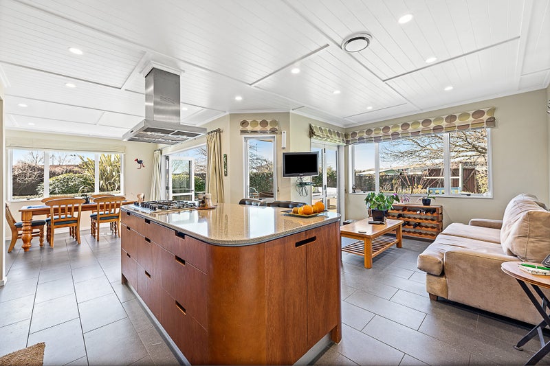 13 Manor Place, Redwoodtown, Blenheim - Carousel 1