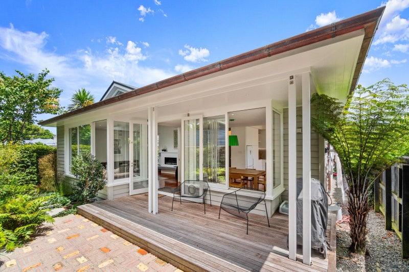 24 Pentland Avenue, Mount Eden, Auckland - Carousel 2