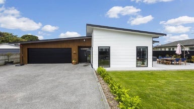 27A Tennyson Street, Trentham, Upper Hutt - Carousel 1