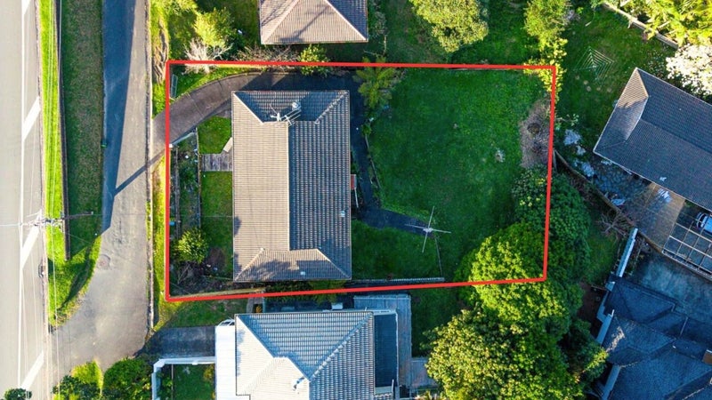 291 Sunset Road, Sunnynook, Auckland - Carousel 1