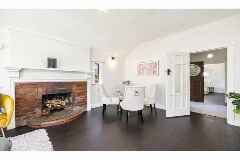 1/9 Radnor Road, Mount Roskill, Auckland - Carousel 16