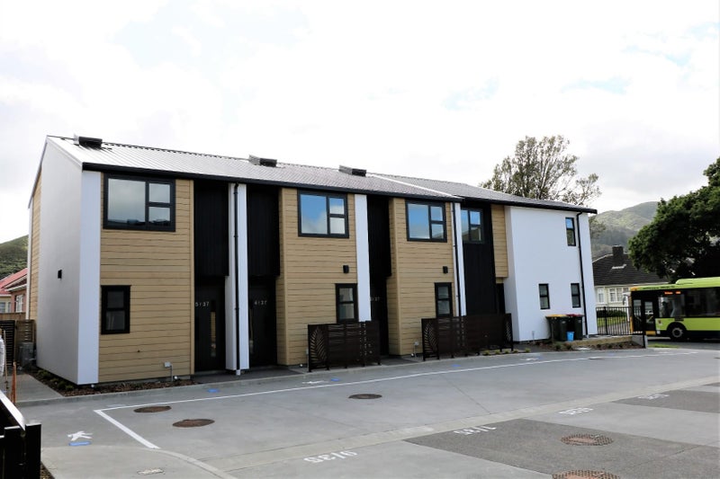 3/37 Sladden Street, Naenae, Lower Hutt - Carousel 2