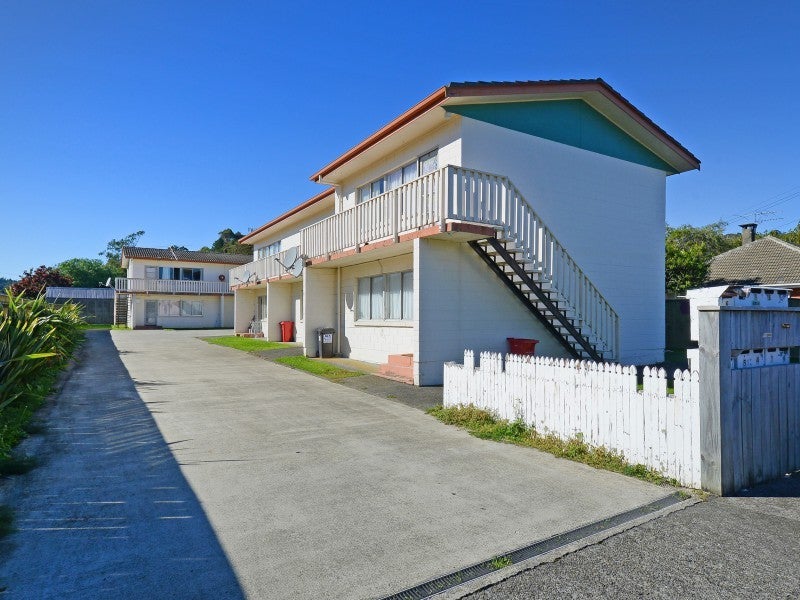 10/6 Ebdentown Street, Ebdentown, Upper Hutt - Carousel 1