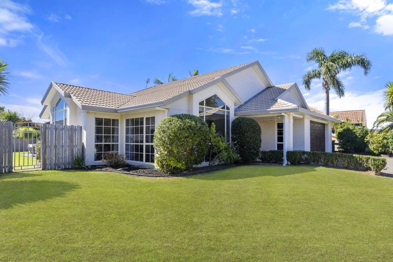 9 Yarlside Place, Northpark, Auckland - Carousel 2