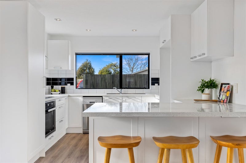 1/47A Tilford Street, Woolston, Christchurch - Carousel 2